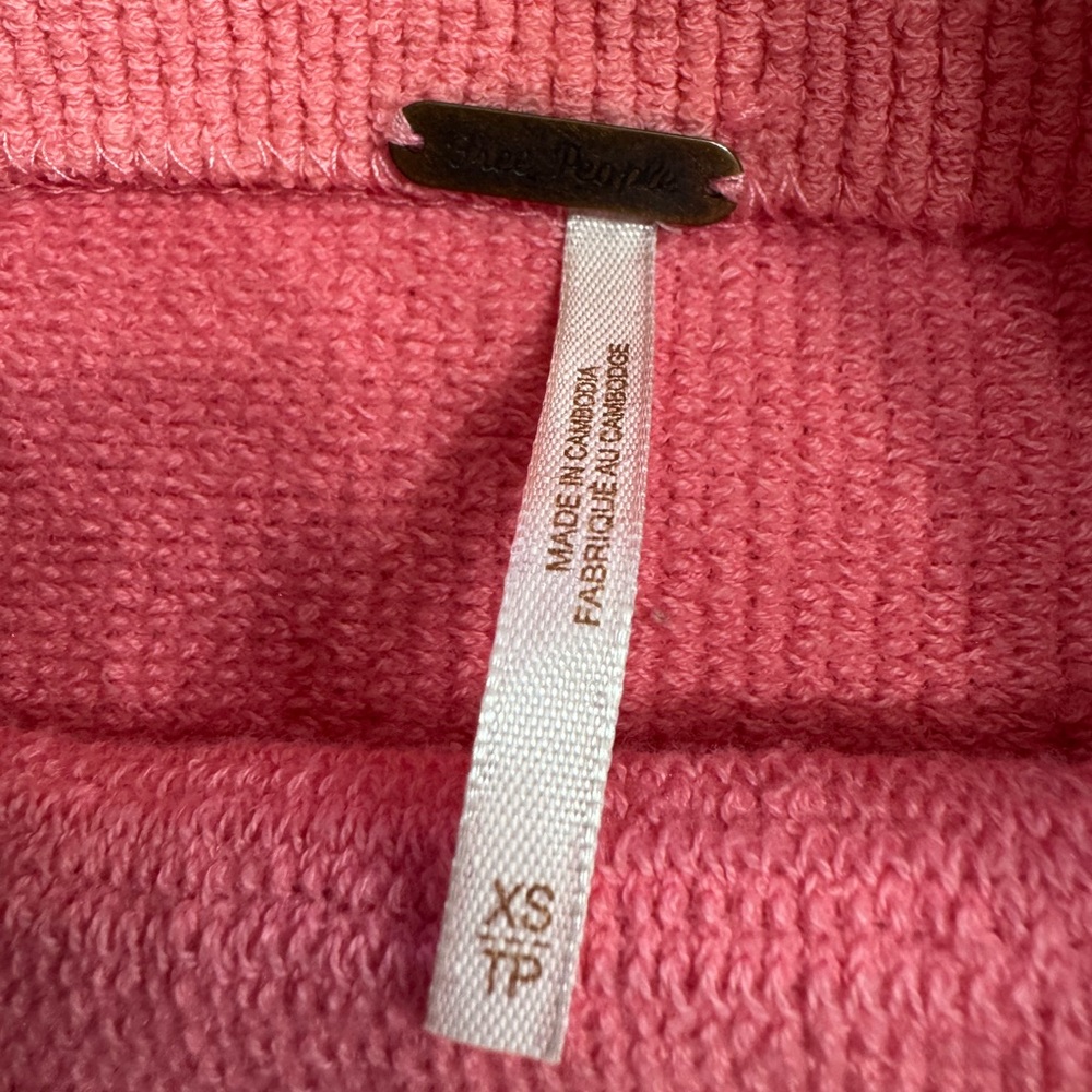 Free People Bright Pink Knit Scoop Cowl Neck Oversized Sweater Size XS - Picture 3 of 7